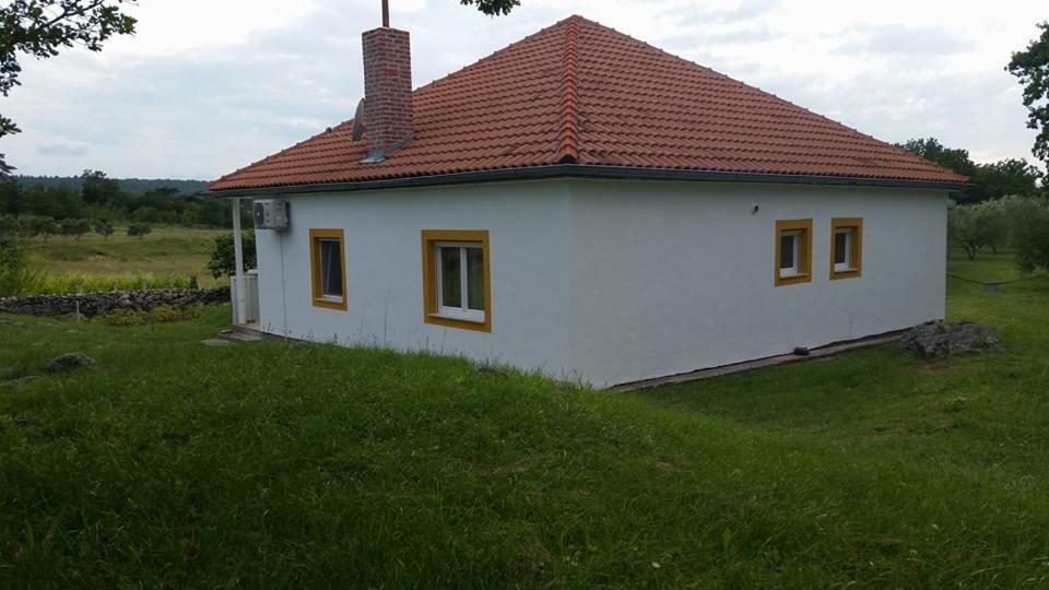 Holiday House Tunjarice Obrovac Exterior foto