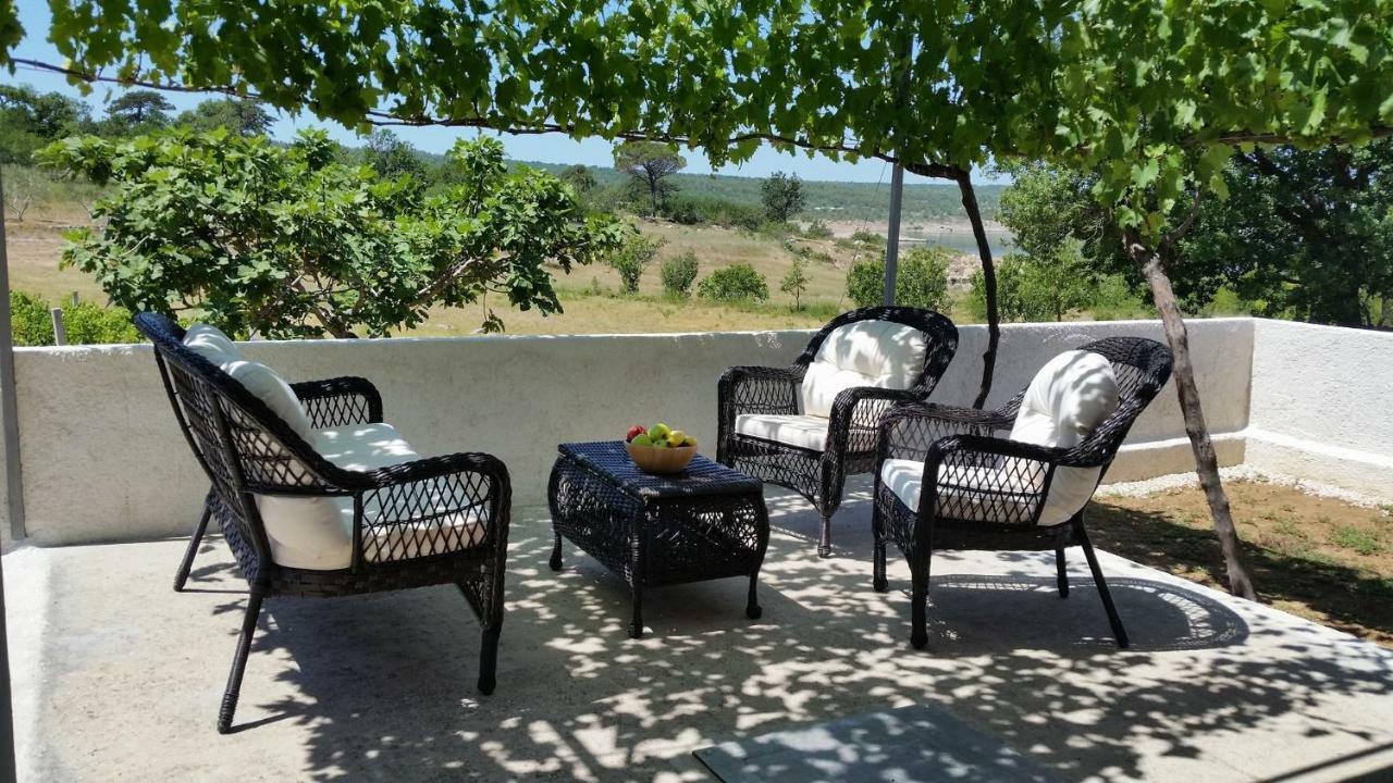 Holiday House Tunjarice Obrovac Exterior foto
